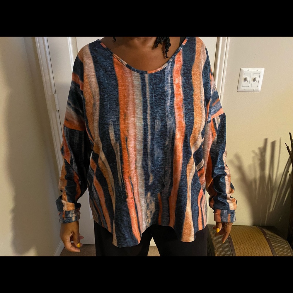 “Sheilay” Multi-Colored Long Sleeve V-Neck Blouse